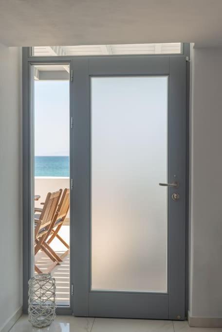 Hh Bay Apartment Logaras Exterior photo
